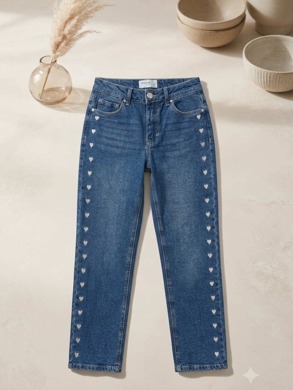 Straight-Leg Heart Trim Jeans in Blue